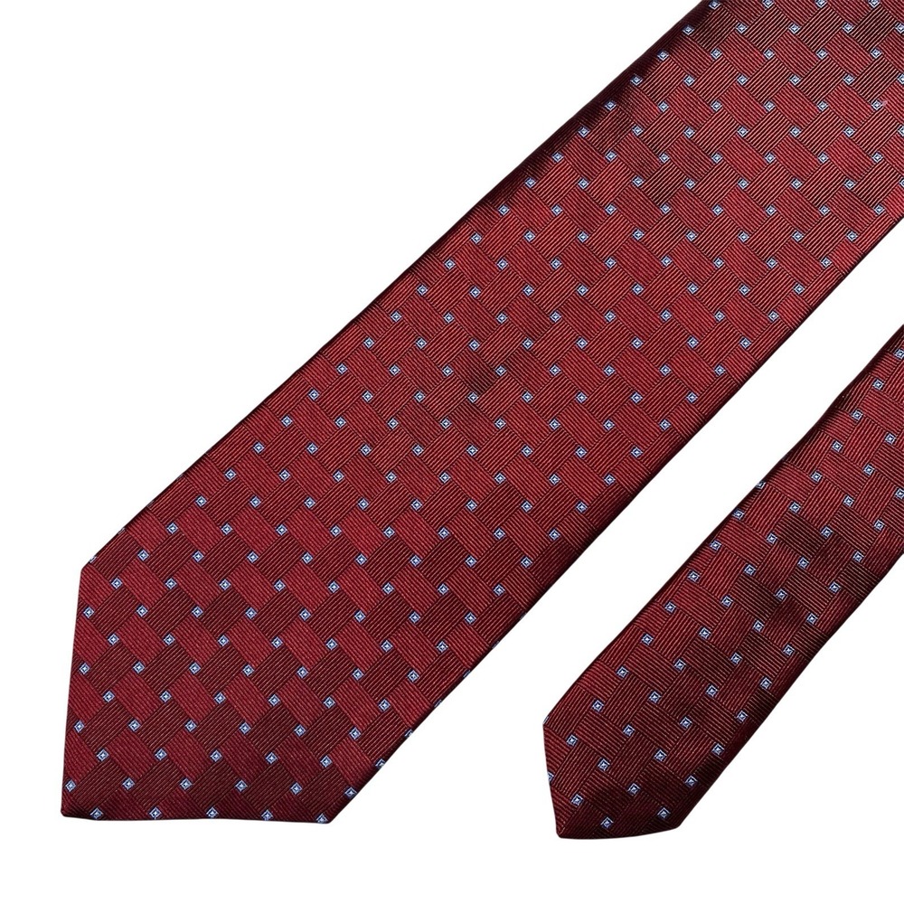 Brooks Brothers Tie 57.5x3.25 Silk Red Geometric Foulard Textured USA